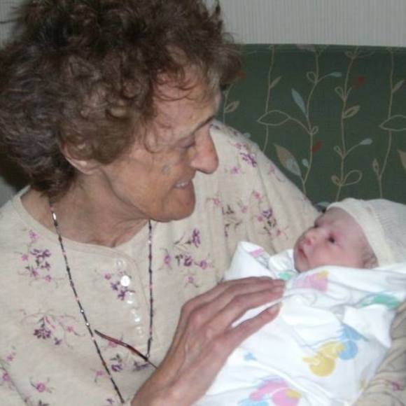 Meet your Posher, Cindy - Picture 1 of 1